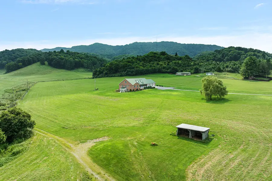 206-a Valley Road, Saltville, VA 24370 - #3