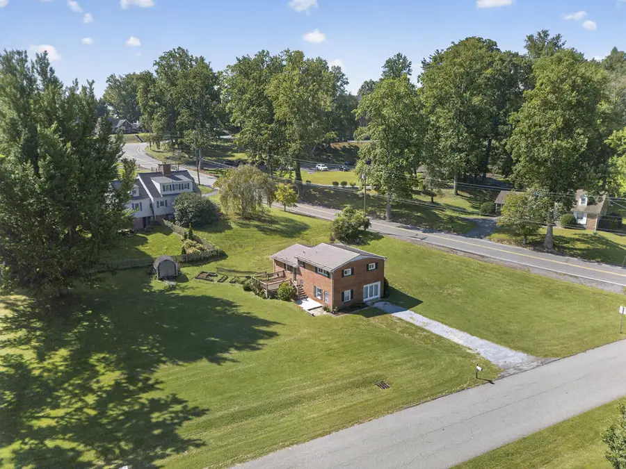 750 Fox Meadow Ln, Bristol, VA 24201 - #3
