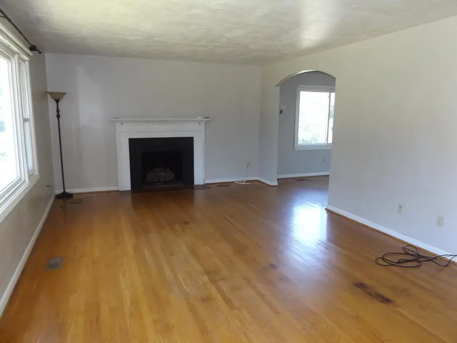 158 Old Coon Ridge Parkway, Hillsville, VA 24343 - #3