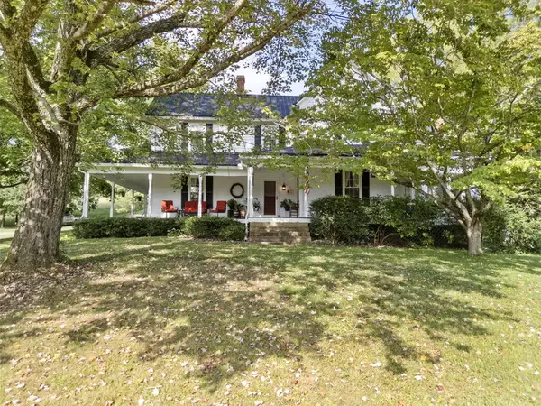 20212 Randolph Dr, Abingdon, VA 24211