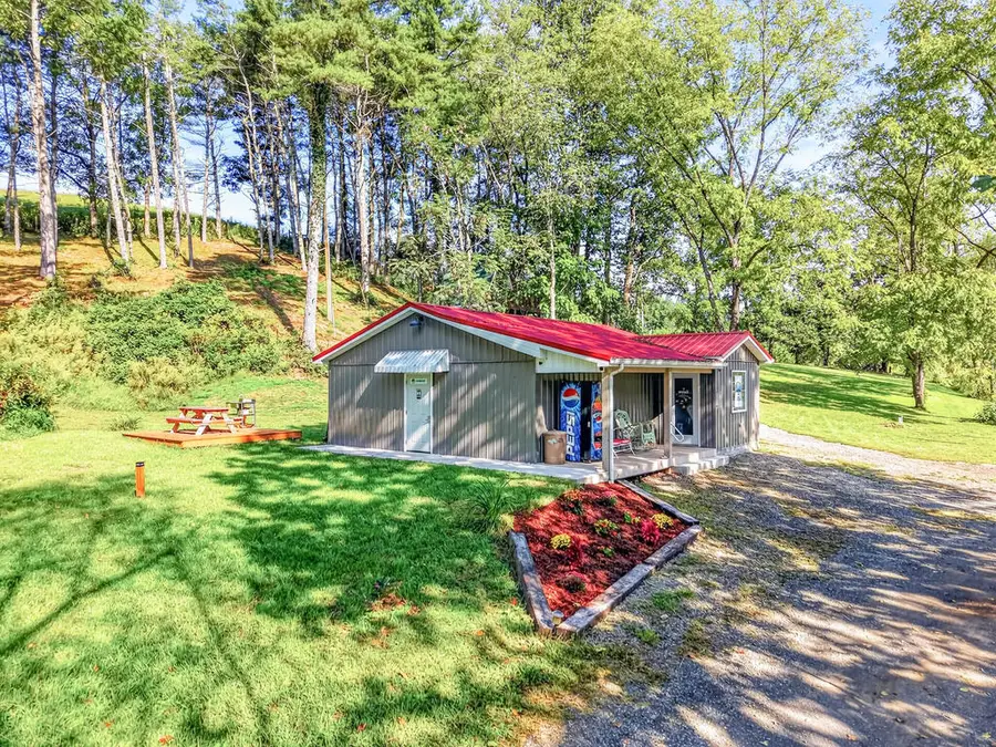 2277 Wysor Rd, Draper, VA 24324 - #3