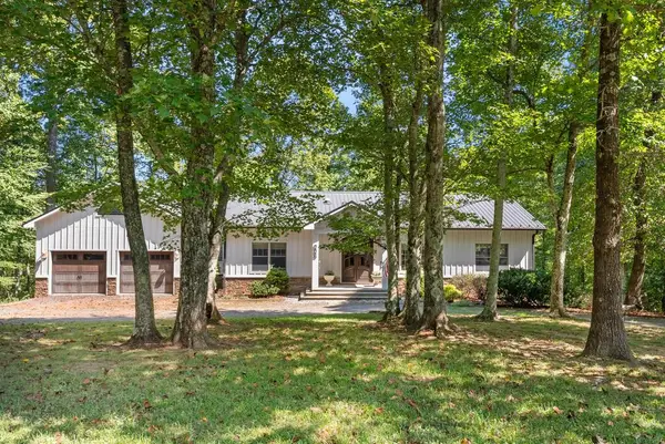 647 Thunderhill Rd, Fancy Gap, VA 24328