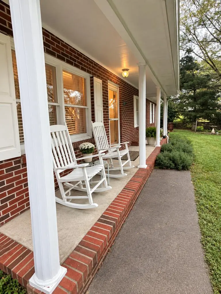321 Star St, Pounding Mill, VA 24637 - #3