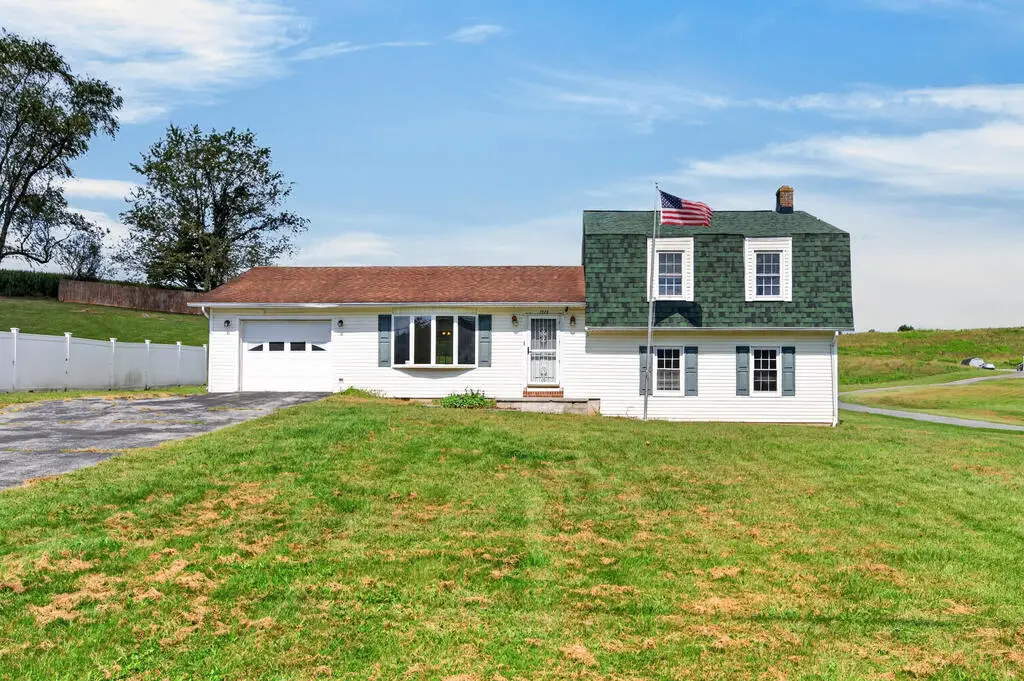 7729 Lee Hwy, Rural Retreat, VA 24368 - #1