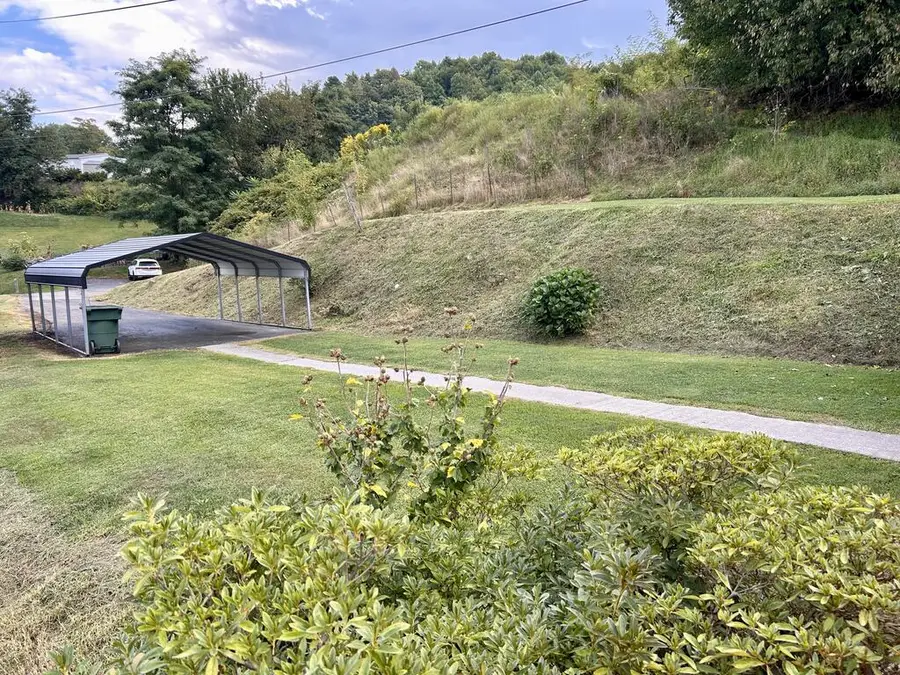 1081 Fire Tower Road, Honaker, VA 24260 - #3