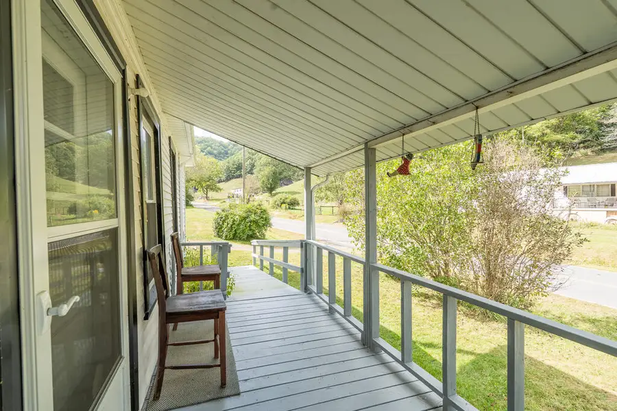 624 W Blue Grass Trail, Ceres, VA 24318 - #2