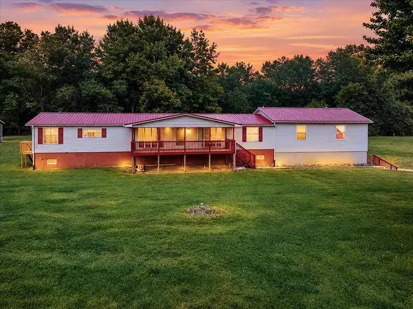 5308 Thornspring Road, Pulaski, VA 24301