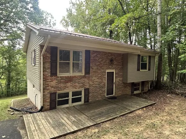 181 Slide Mountain Road, Bland, VA 24315