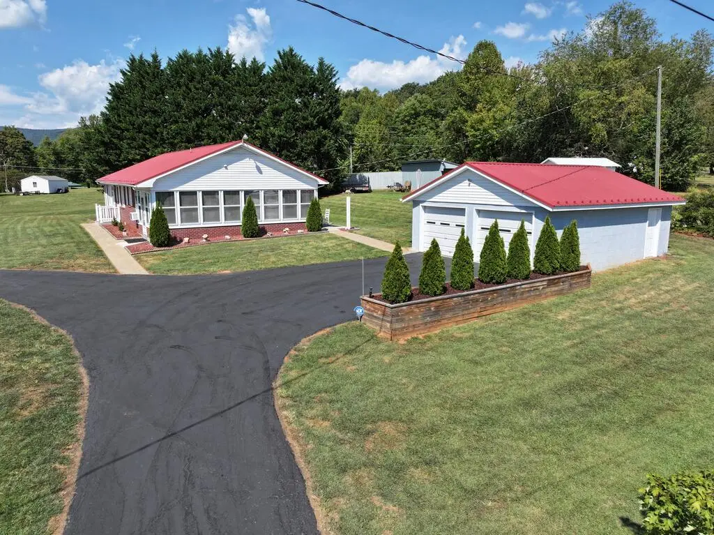62 Connect Rd, Stuart, VA 24171 - #1