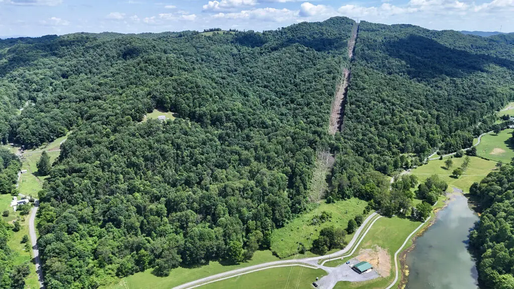 286 Ac Mountain Lake Drive, North Tazewell, VA 24630 - #1