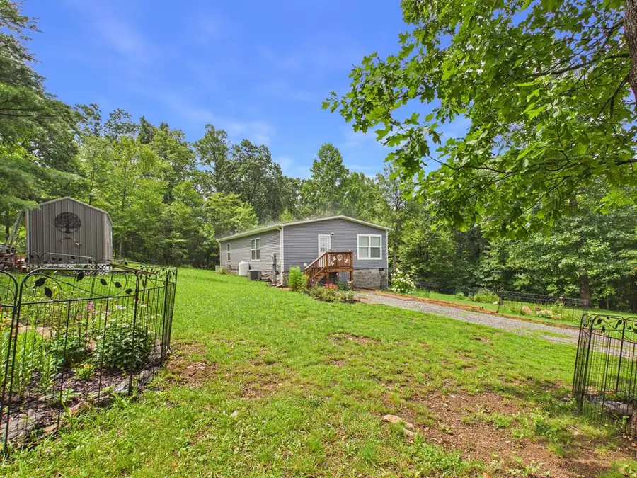 376 Ridge Oak DR SE, Copper Hill, VA 24079 - #2