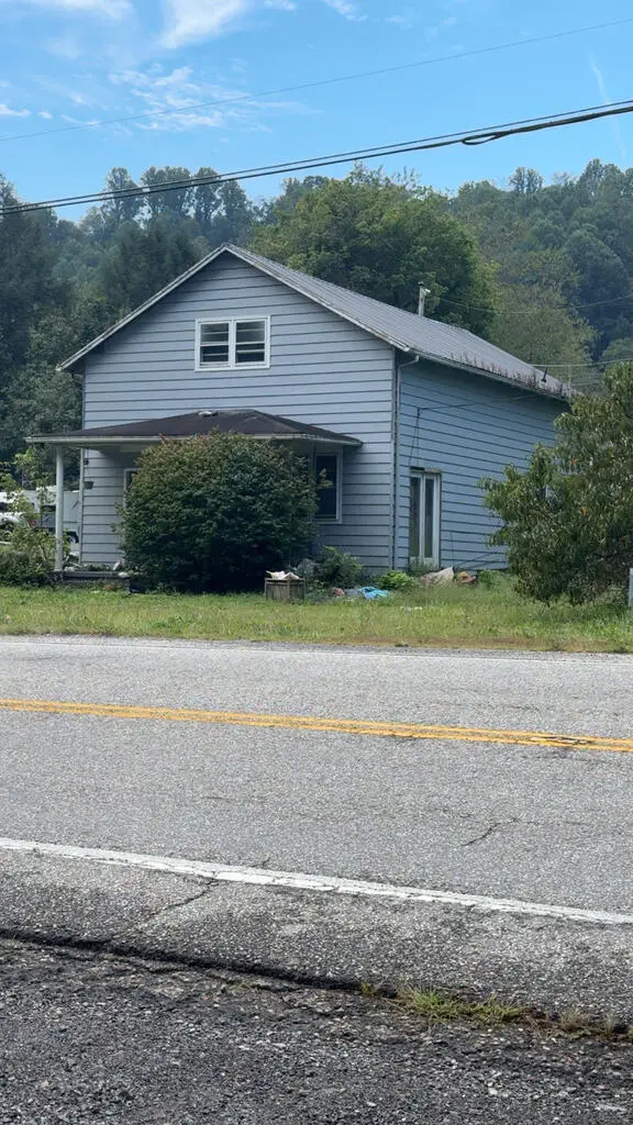 3975 Swords Creek Rd, Swords Creek, VA 24649 - #1