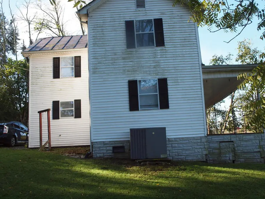 513 Adwolfe Road, Marion, VA 24354 - #2