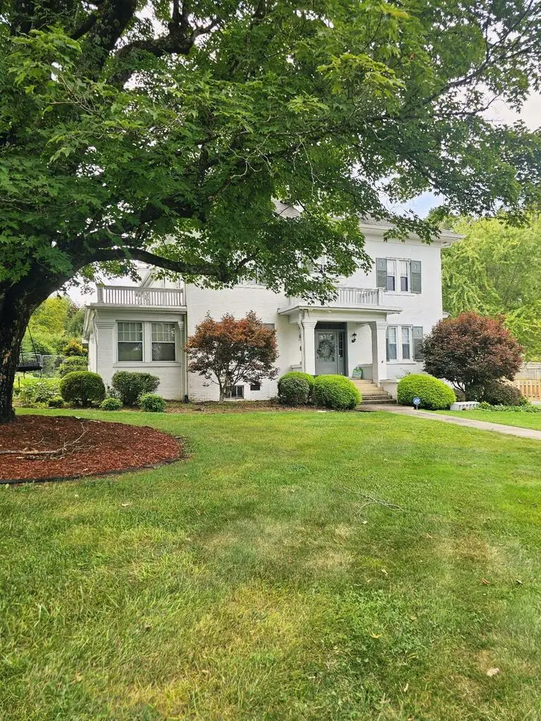 227 Church Street, Tazewell, VA 24651 - #3