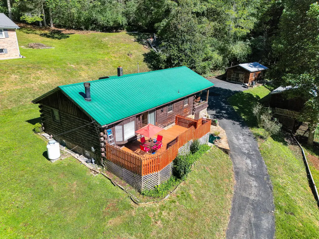 142 Hippy Hollow Rd, Cleveland, VA 24225 - #1
