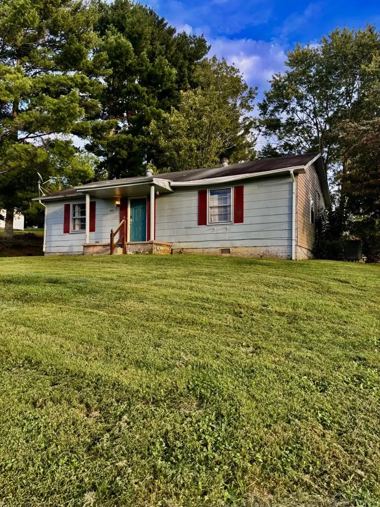 417 Honeysuckle Ln, Glade Spring, VA 24340 - #1
