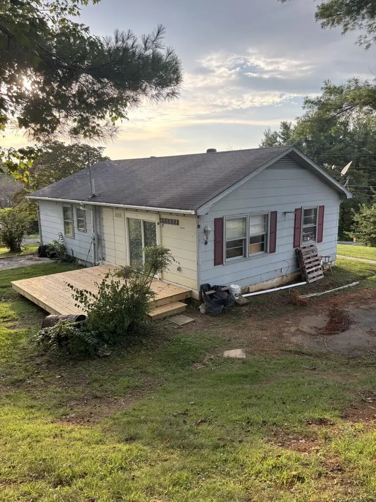 417 Honeysuckle Ln, Glade Spring, VA 24340 - #2