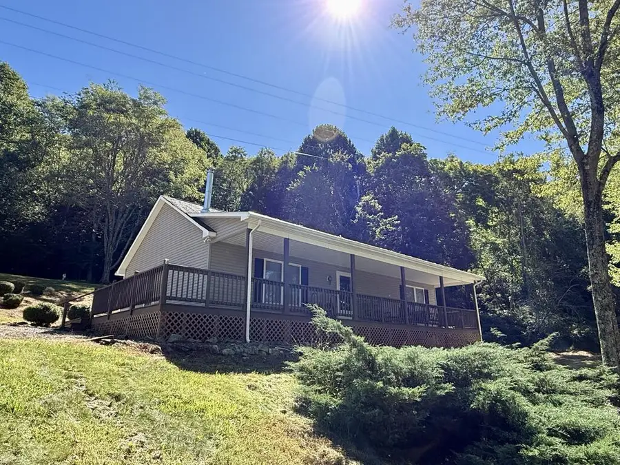 728 Hidden Valley Ln, Independence, VA 24348 - #3
