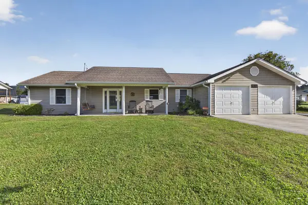 637 Violet Ln, Marion, VA 24354
