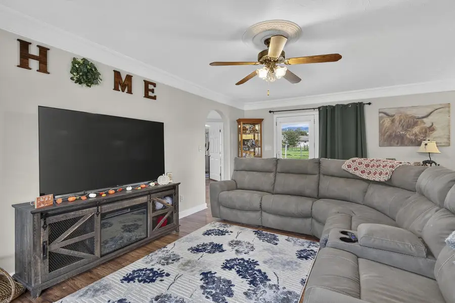 637 Violet Ln, Marion, VA 24354 - #3