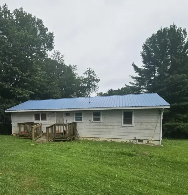 469 Huddle Rd., Ivanhoe, VA 24350