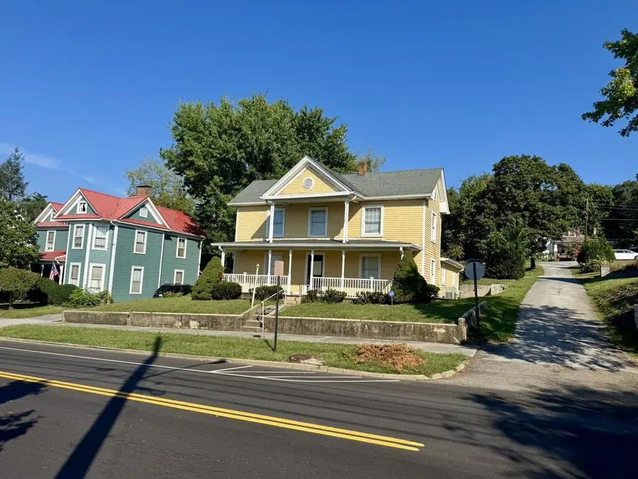 301 Valley, Abingdon, VA 24210 - #3