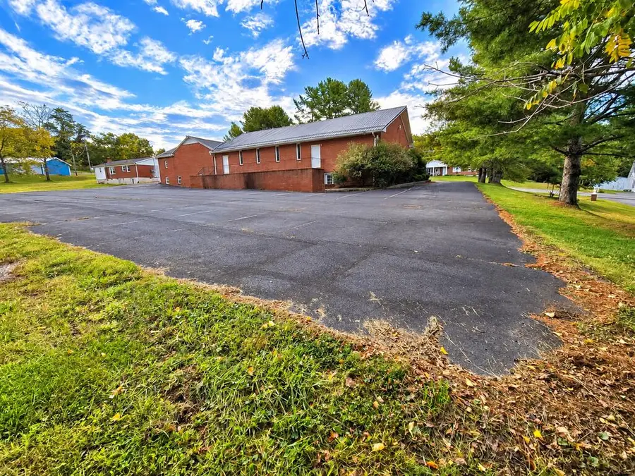 1124 Tower Rd, Galax, VA 24333 - #3