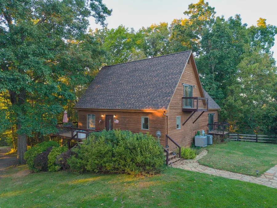 517 Myrtle Ln, Rural Retreat, VA 24368 - #2