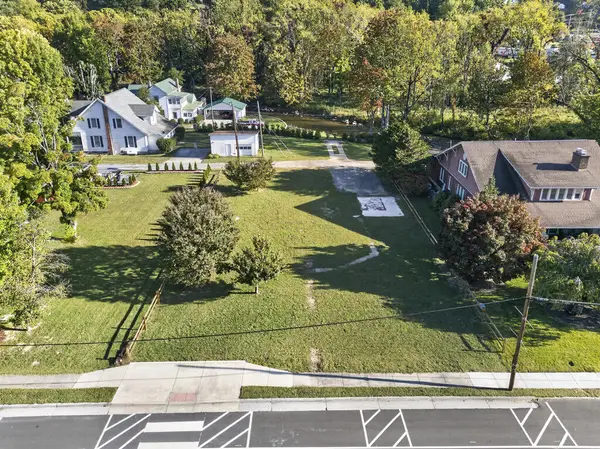 215 Laurel Ave., Damascus, VA 24236
