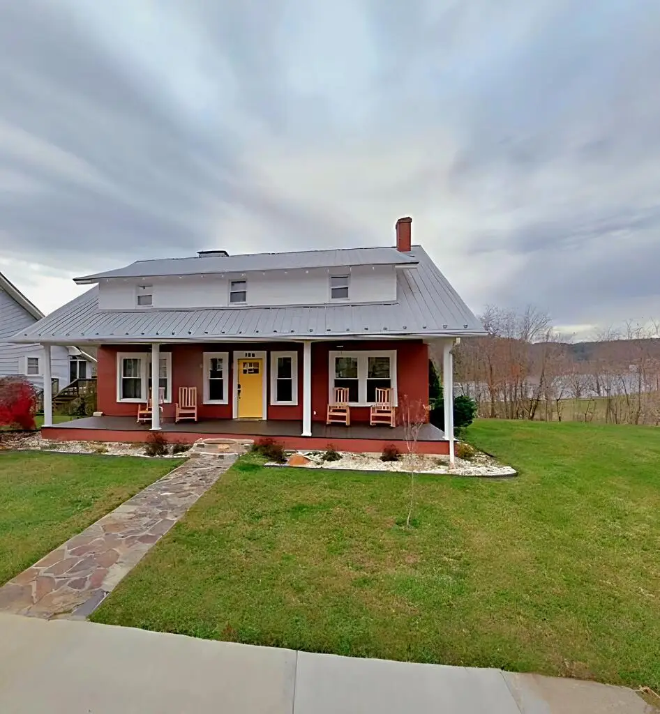 124 Lee Drive, Fries, VA 24330 - #1