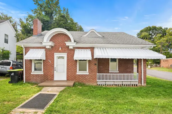 108 Valley St., Pulaski, VA 24301