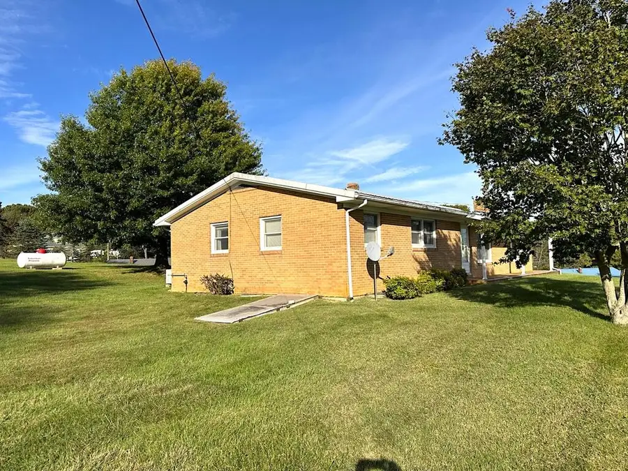312 Elm Ave, Rural Retreat, VA 24368 - #3