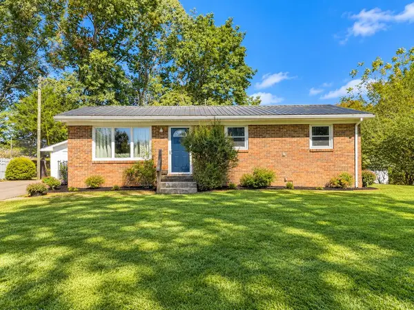 206 High St, Richlands, VA 24641