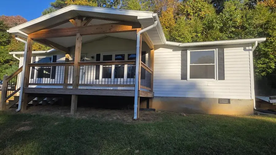 1446 Marthas Knob Rd, Galax, VA 24333 - #2