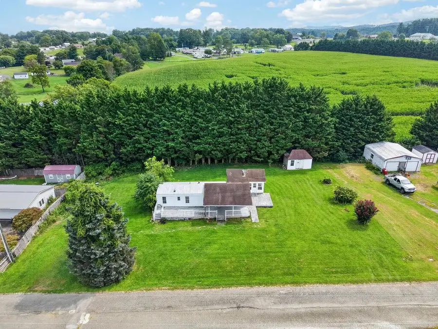 115 Crossridge Lane, Galax, VA 24333 - #2