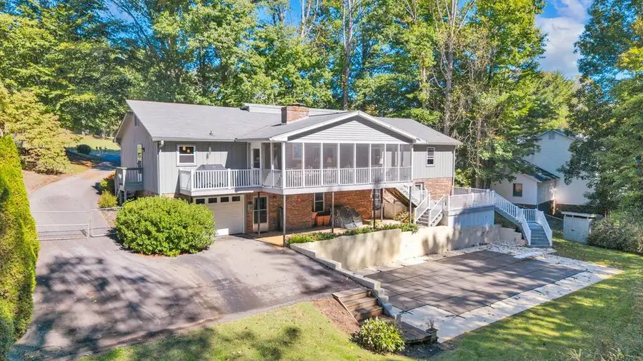 521 Turner Ashby Rd, Martinsville, VA 24112 - #2