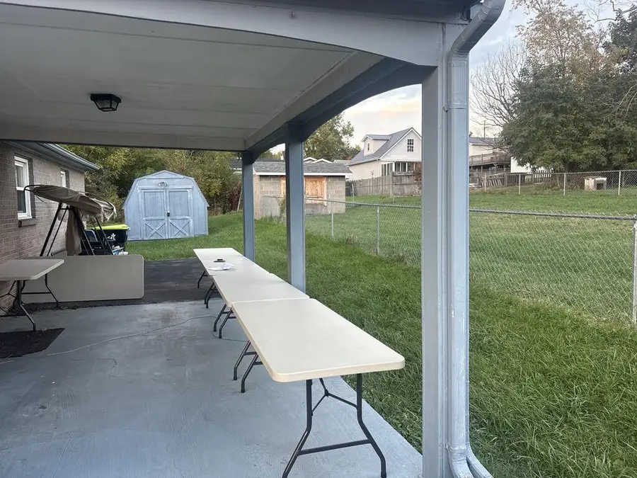 615 5th Street NE, Pulaski, VA 24301 - #2