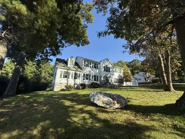 337 Fox Run Dr, Galax, VA 24333
