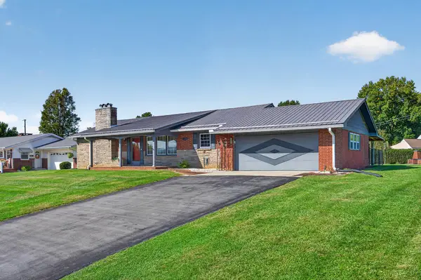 219 Larch St, Marion, VA 24354