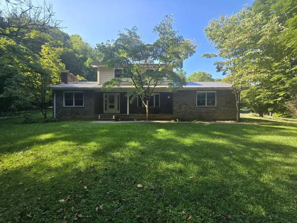 205 Laurelwood Acres, Cedar Bluff, VA 24609 - #1