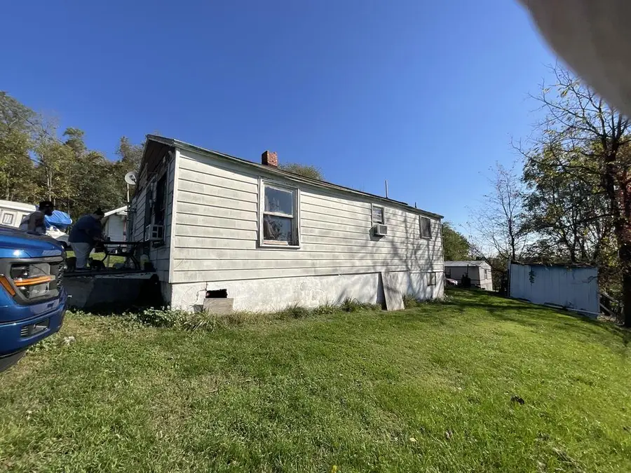 4810* Veterans Hill, Pulaski, VA 24301 - #3