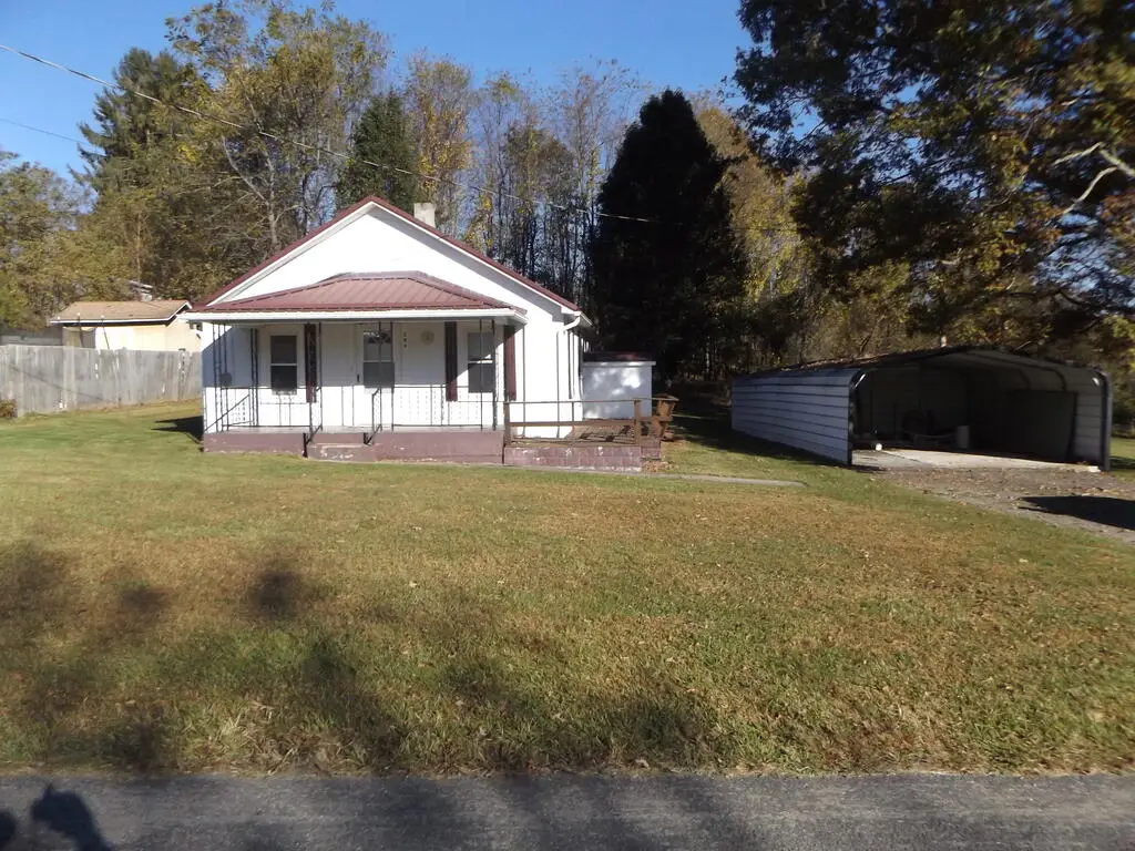 206 Walnut St., Galax, VA 24333 - #1