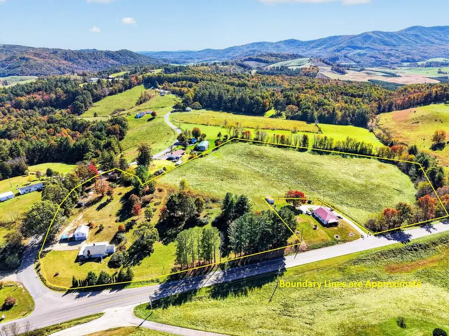 38 Wagon Wheel Rd., Elk Creek, VA 24326 - #3