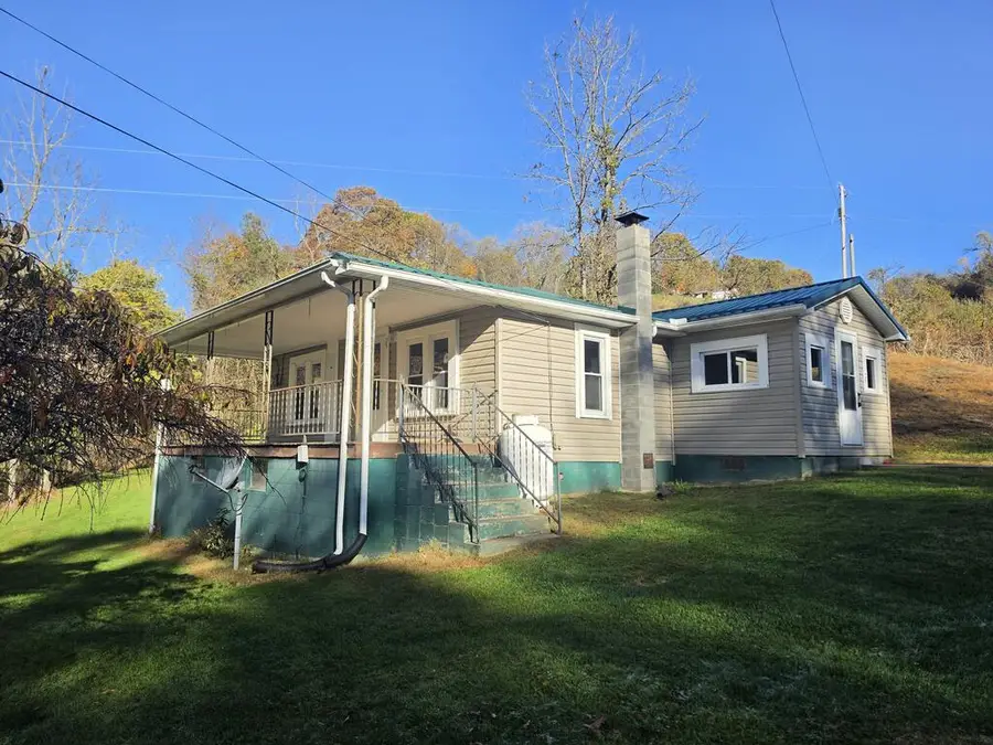 29 Green Grove Ln, Galax, VA 24333 - #2