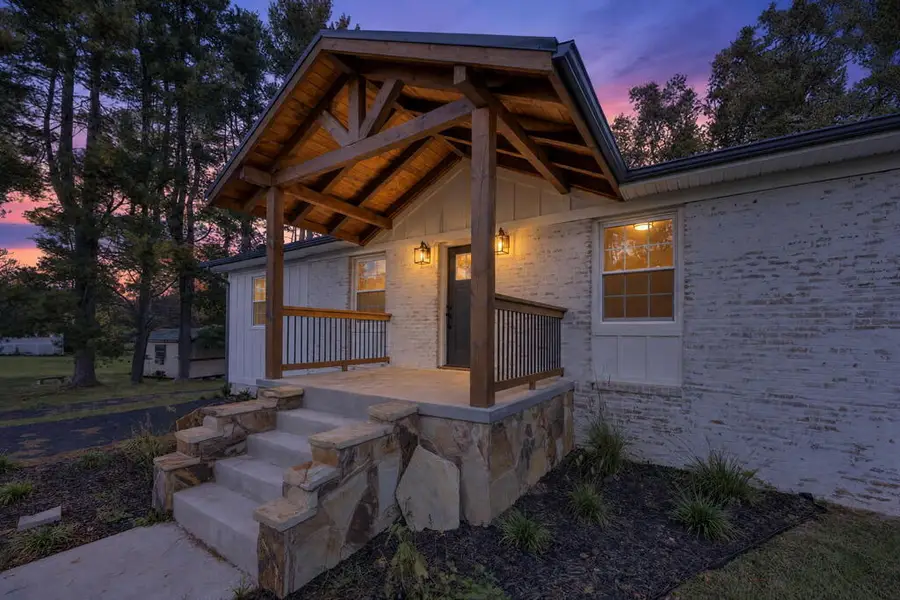 16033 Mary St, Abingdon, VA 24210 - #2