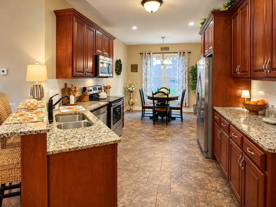 1060 Fisher Rd, Wytheville, VA 24382 - #2