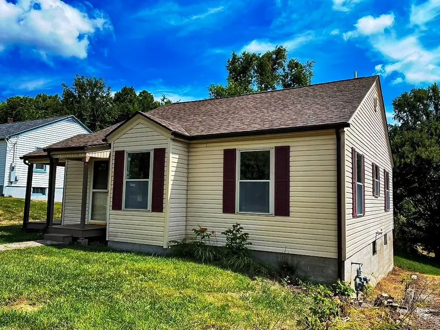 380 S 11th Street, Wytheville, VA 24382 - Image #2