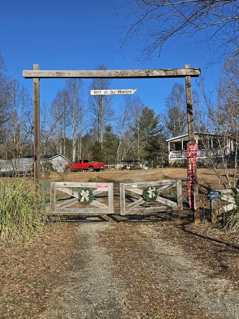 345 Pinecrest Ln, Claudville, VA 24076 - Image #2