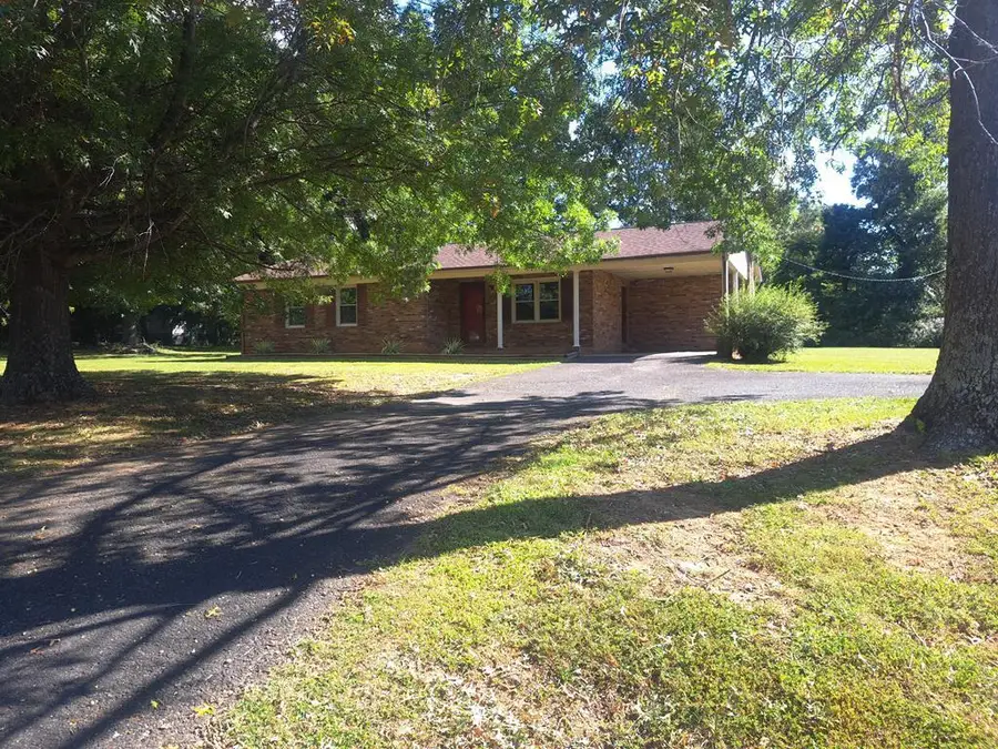944 Doe Run Rd, Ararat, VA 24053 - Image #2