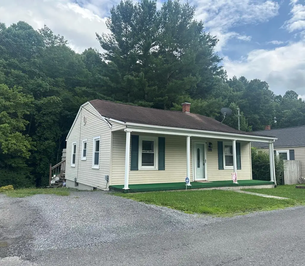 131 Gateway Drive, Richlands, VA 24641 - Image #1